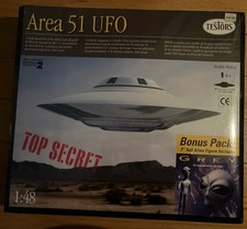 Listing image for Testors Area 51 UFO Vintage Model Kit Sci Fi Bob Lazar w/ 7" Alien SEALED